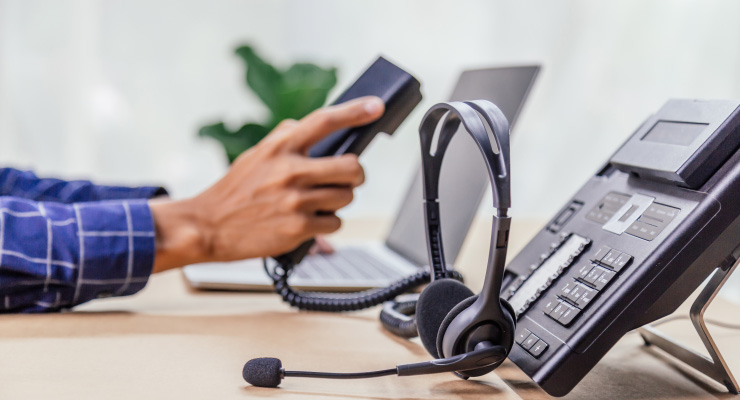 how to get international toll free number